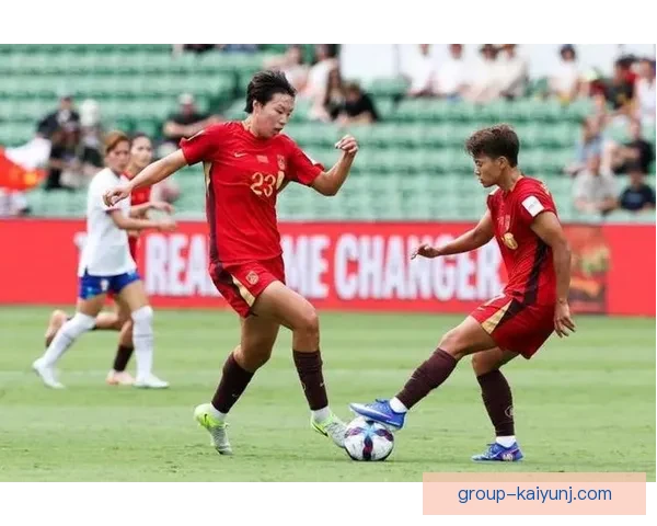 奥德女足主场惜败特罗姆瑟女足全场紧张鏖战比分差距一球